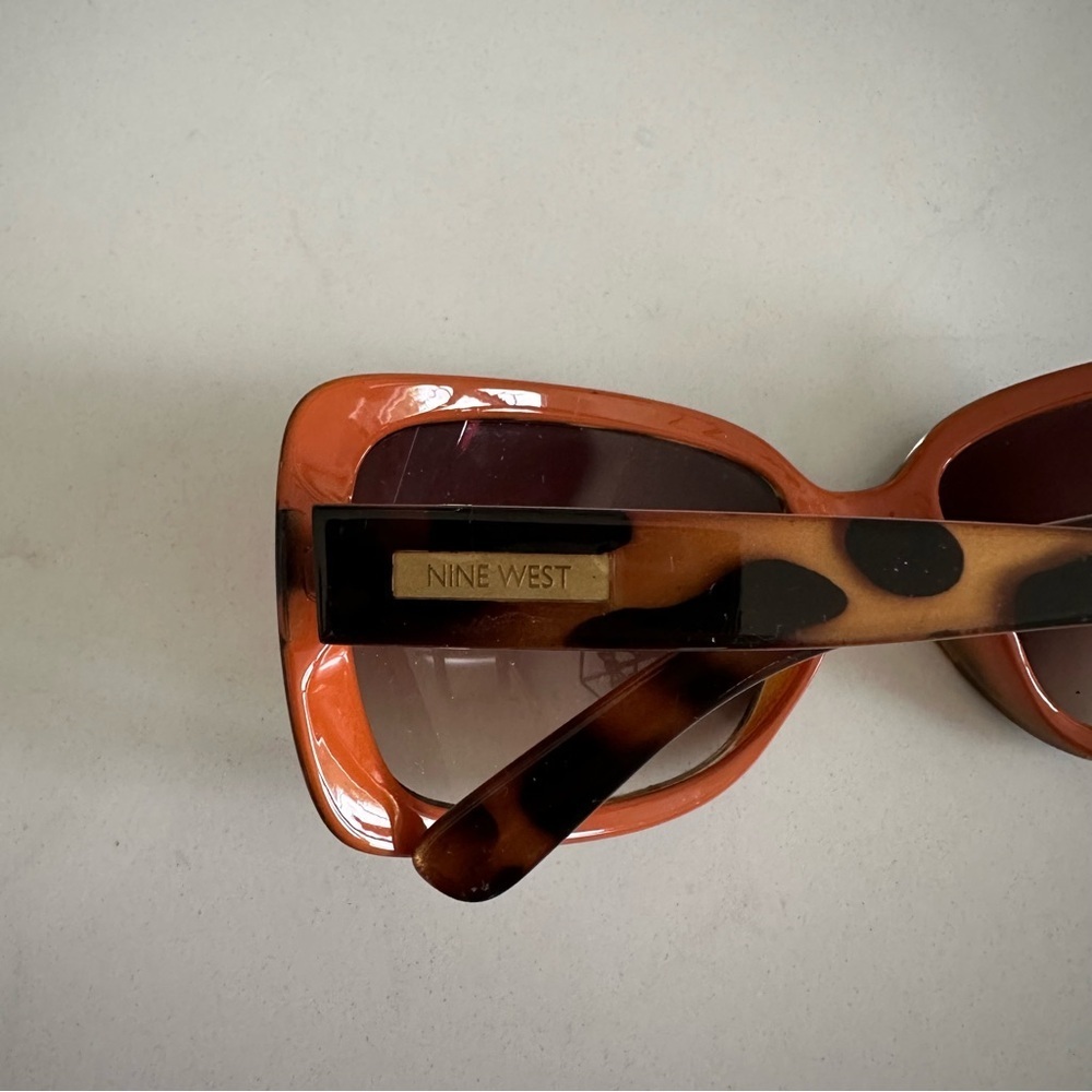 Women’s Nine West Sunglasses - Picture 2 of 4